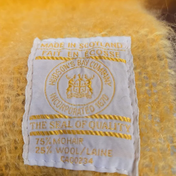 Vintage Hudson Bay's Company Scarf - Picture 2 of 2